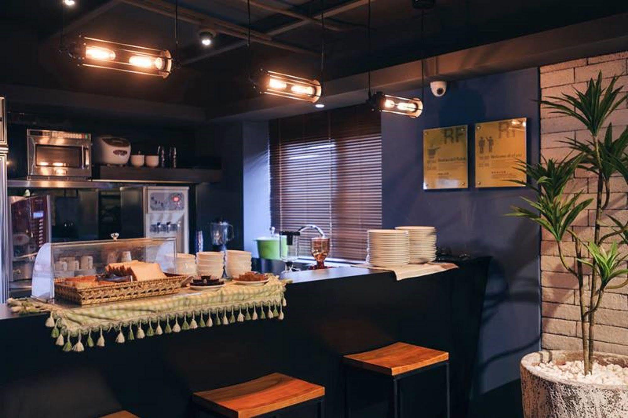 Kiwi Express Hotel-Taichung Station II Kültér fotó