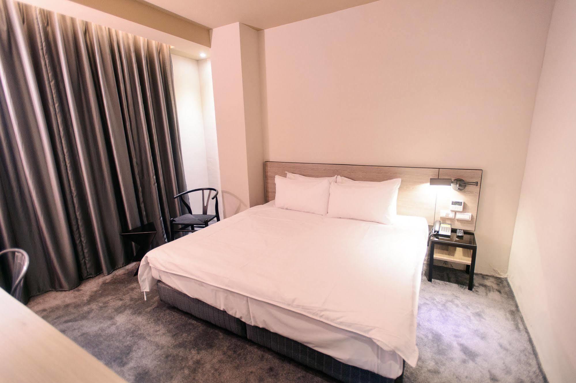 Kiwi Express Hotel-Taichung Station II Kültér fotó