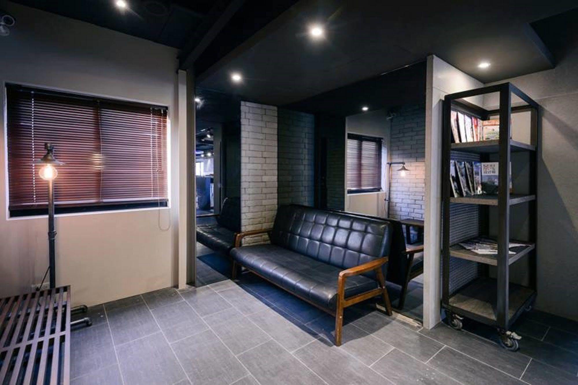 Kiwi Express Hotel-Taichung Station II Kültér fotó